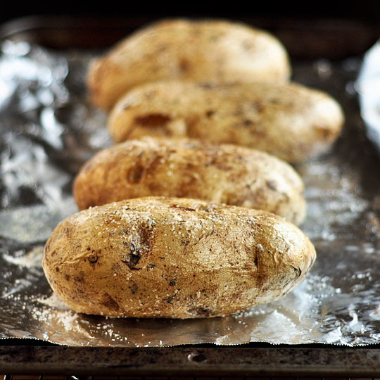 how to bake a potato